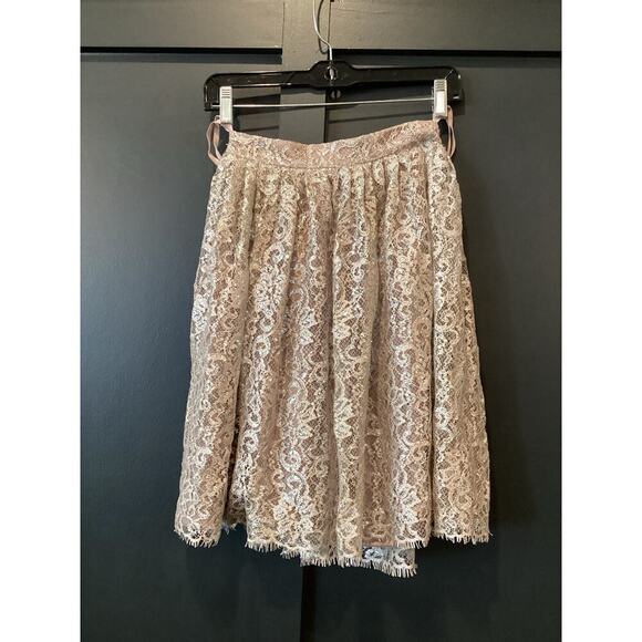 Anthropologie HD in PARIS Champagne Silver Metallic Lace Eyelash Hem Skirt Sz 0 - Picture 4 of 14